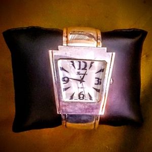 Women's watch